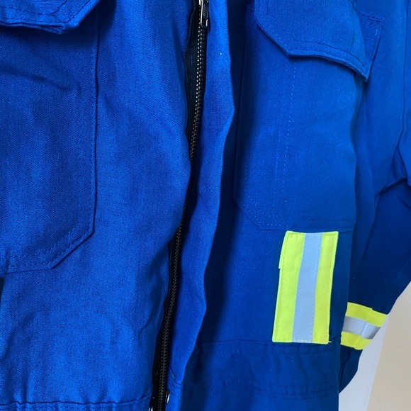 🤩 Bulwark- NWOT Protective Apparel Overall with many clasps and pockets 🤩 - Picture 4 of 15